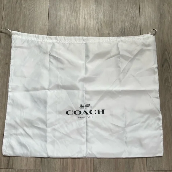 Large Coach Bag - Picture 10 of 10